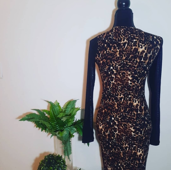 Dress - Picture 2 of 4